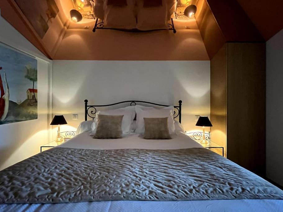 Gîte de charme pour couple avec sauna et jacuzzi extérieurs privatifs Peaugres Extérieur photo