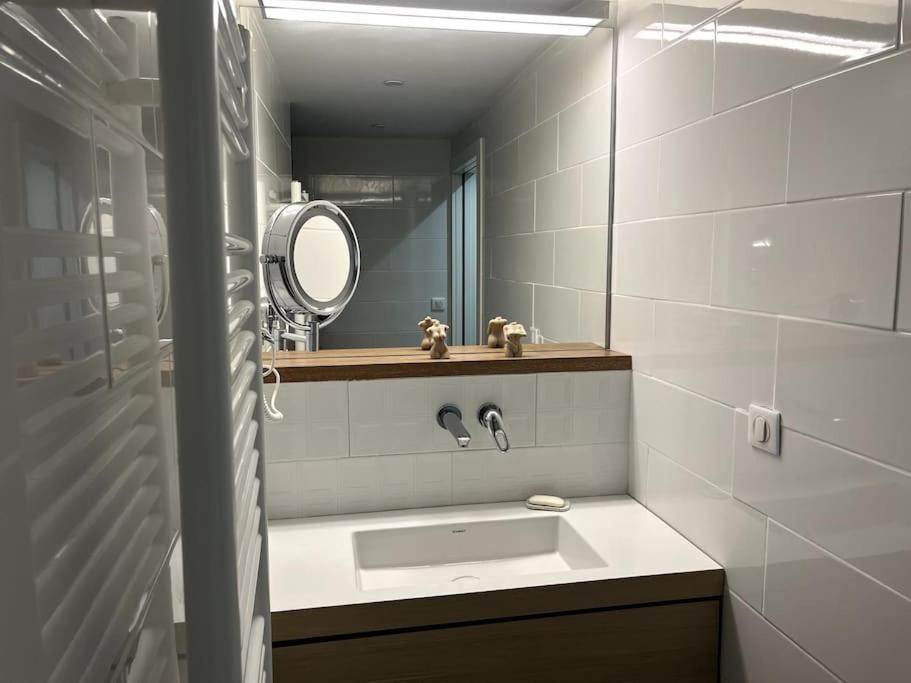 Gîte de charme pour couple avec sauna et jacuzzi extérieurs privatifs Peaugres Extérieur photo